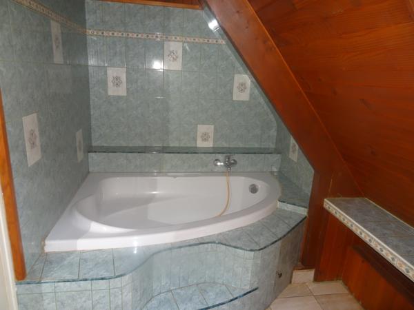 Plounévez-Quintin (22110) Grande maison familiale au calme, jardin de 147 m² et vie de plain-pied