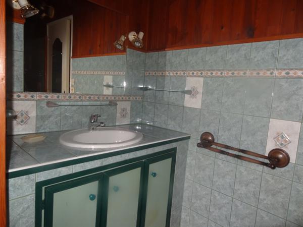 Plounévez-Quintin (22110) Grande maison familiale au calme, jardin de 147 m² et vie de plain-pied