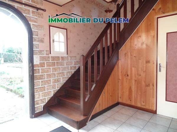 Plounévez-Quintin (22110) Grande maison familiale au calme, jardin de 147 m² et vie de plain-pied