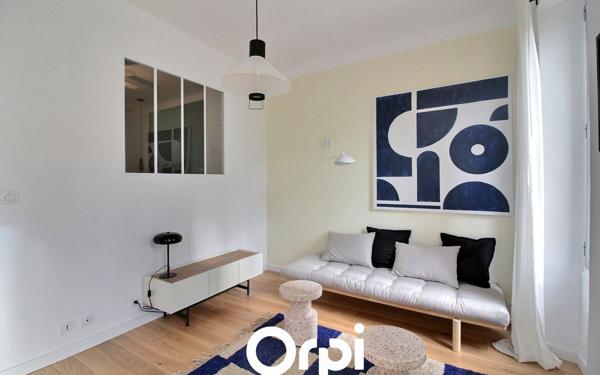 Appartement à vendre    2 pièces •  Marseille 7