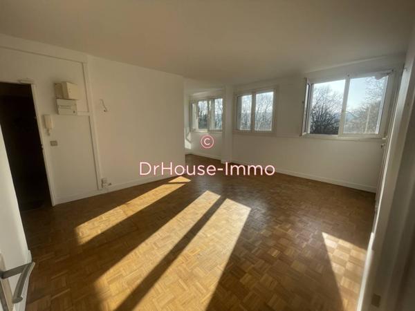 Appartement à louer 4 pièces de 66 m²