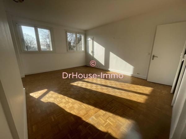 Appartement à louer 4 pièces de 66 m²