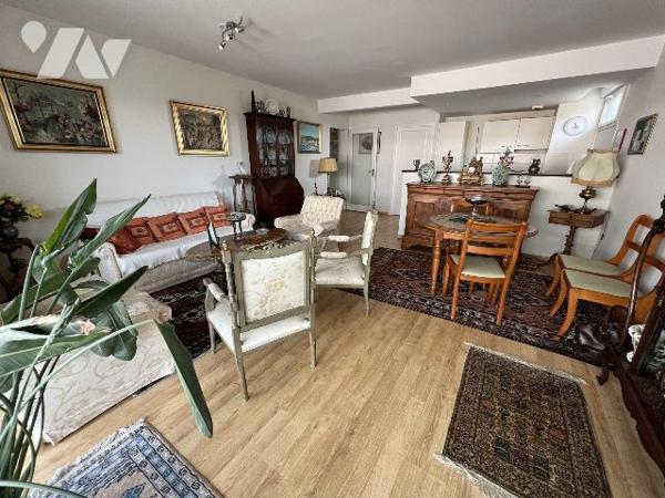 APPARTEMENT DE TYPE 5 AVENDRE