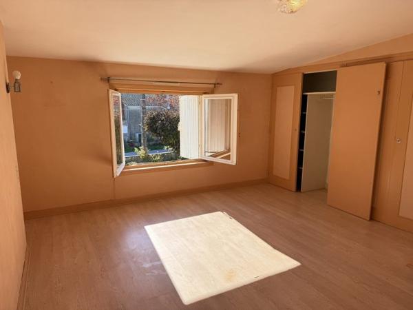 Maison charentaise Semussac 329 m²