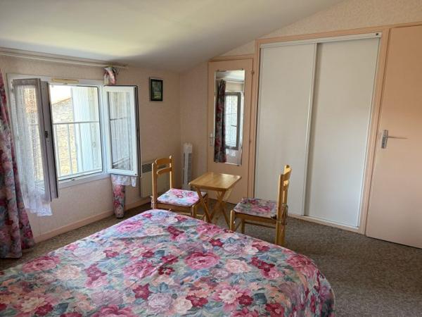 Maison charentaise Semussac 329 m²