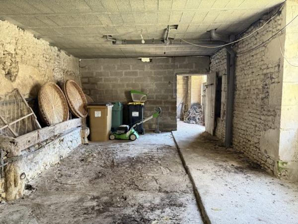 Maison charentaise Semussac 329 m²