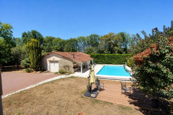 Maison Sciecq 5 pièce(s) 180 m2