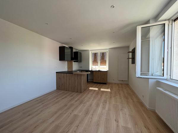 APPARTEMENT T3 ENTIÈREMENT RÉNOVÉ – 58,76 m² – 1ER ÉTAGE