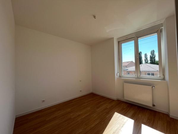 APPARTEMENT T3 ENTIÈREMENT RÉNOVÉ – 58,76 m² – 1ER ÉTAGE
