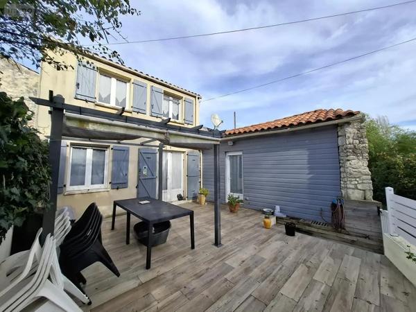 Achat - Maison Port-d'Envaux 17350 6 pièces 104 m 2 214 m 2
