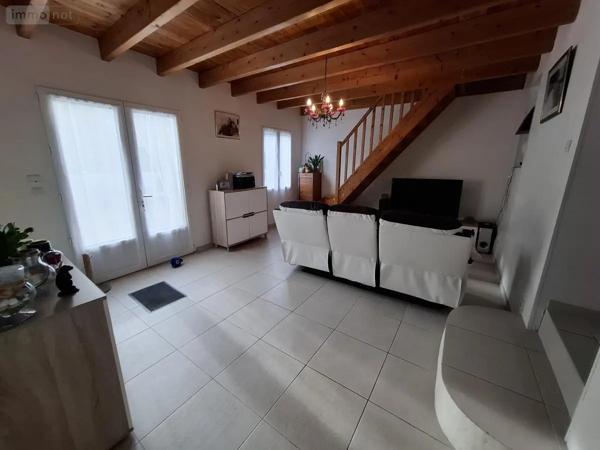 Achat - Maison Port-d'Envaux 17350 6 pièces 104 m 2 214 m 2