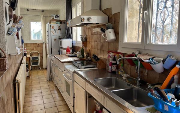 Immeuble à vendre    19 pièces • 392 m2 Vaison-la-Romaine