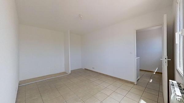 Maison
         5 pièces
        - 128 m² 265 000 € *