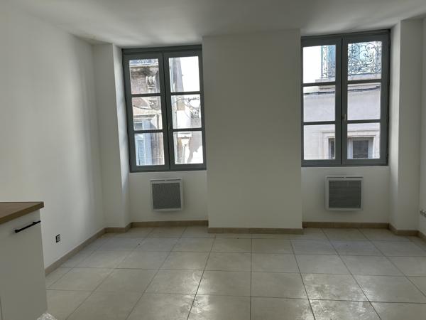 Immeuble
         6 pièces
        - 110 m² Exclusivité 168 000 € *