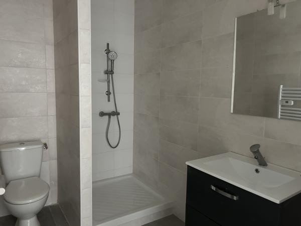 Immeuble
         6 pièces
        - 110 m² Exclusivité 168 000 € *