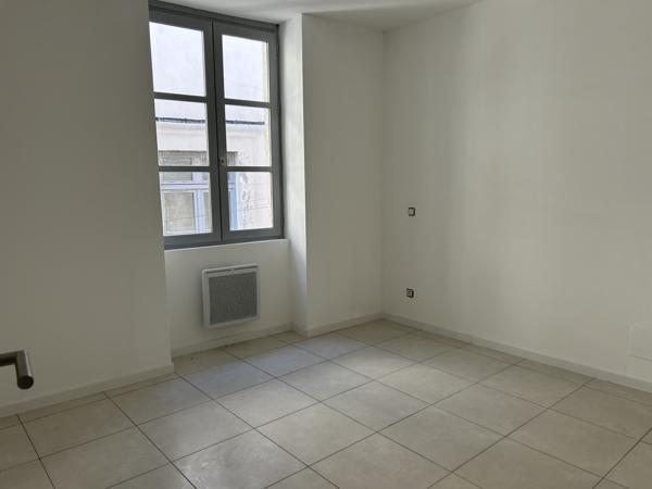 Immeuble
         6 pièces
        - 110 m² Exclusivité 168 000 € *