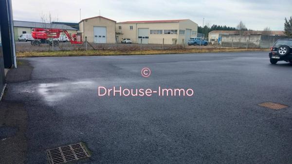 Bien immobilier à vendre 10 pièces de 990 m²