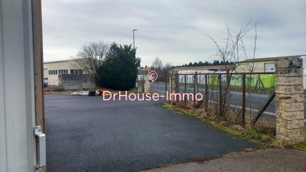 Bien immobilier à vendre 10 pièces de 990 m²