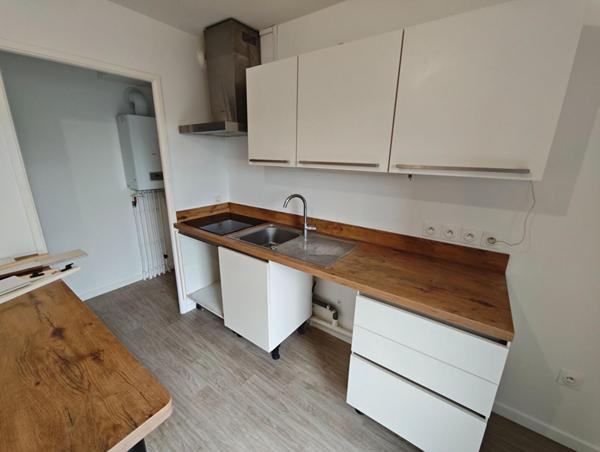 A LOUER : T4 à LILLE • • 1 110 € CC • Réf. 1552-B23