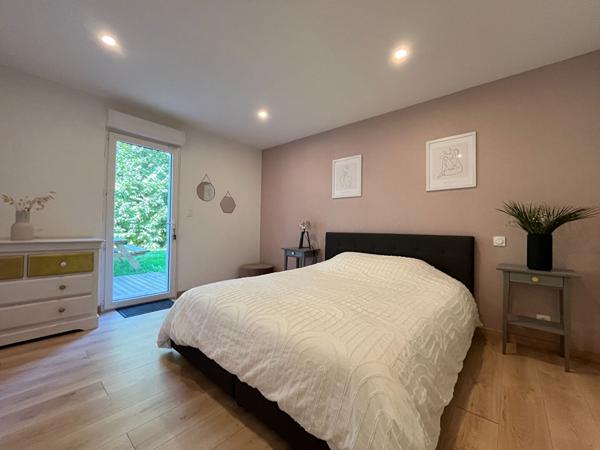 Maison contemporaine avec piscine à Marsac-sur-l'Isle 24430 - Confort et modernité assurés"