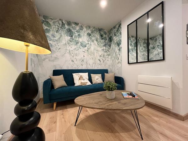 Maison contemporaine avec piscine à Marsac-sur-l'Isle 24430 - Confort et modernité assurés"