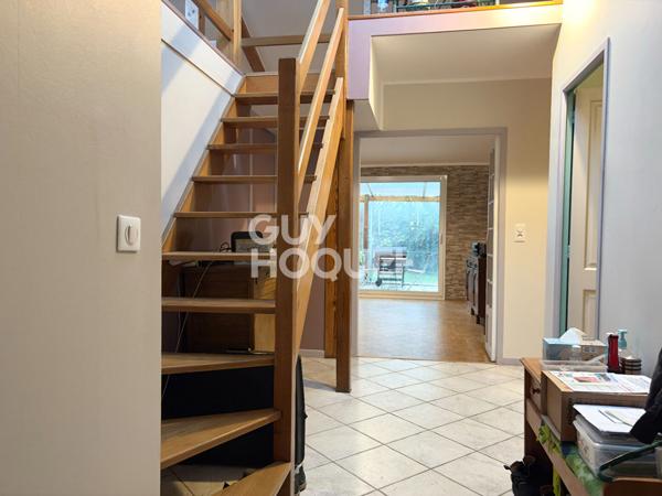 MAISON DE PLAIN-PIED DE 115m2 À SAINT-PIERRE-DU-PERRAY