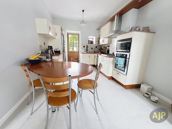 Vente maison Sevremoine : 298 000 € - AJP Immobilier Saint-Macaire-en-Mauges