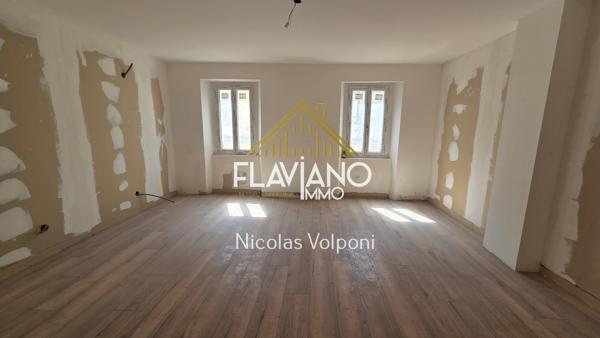 Appartement de 7 pièces de 198 m² à Barcelonnette Barcelonnette (04400)