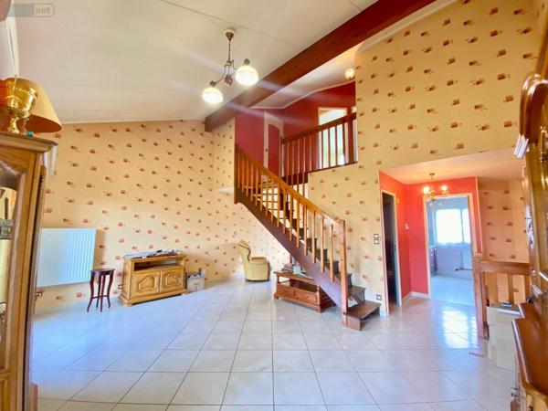 Maison à vendre à Arnage dans la Sarthe (72230), ref : 72122-1426