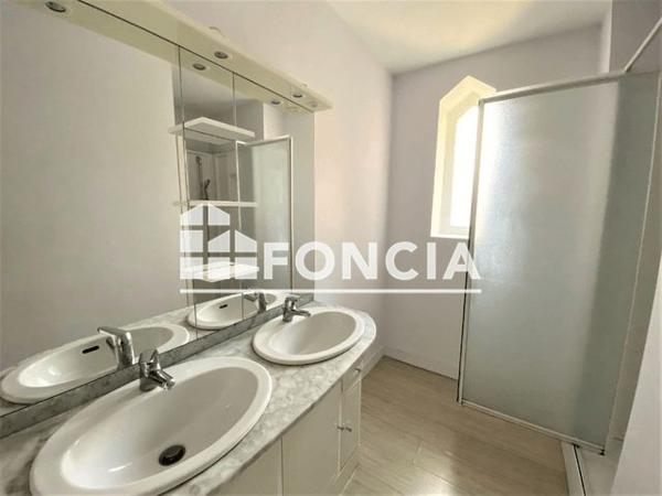 Location Appartement 3 pièces 84.9 m² - 18 RUE RICHARD LENOIR Flers 61100