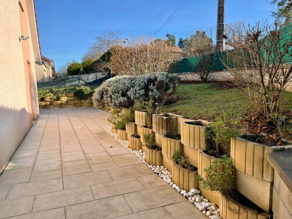 Maison T5 parfaitement entretenue dans secteur résidentiel