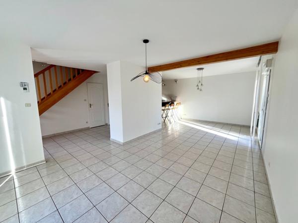 Maison T5 parfaitement entretenue dans secteur résidentiel