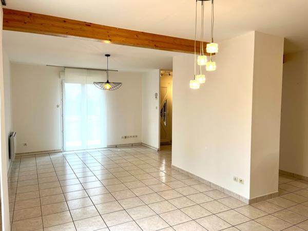 Maison T5 parfaitement entretenue dans secteur résidentiel