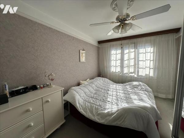 Maison familiale de 11 pièces, d'environ 325m², édifiées sur un terrain de 1 053 m²