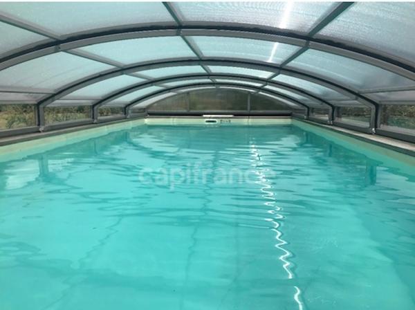 CETTE PROPRIETE DE 5 CHAMBRES EST UNE RENCONTRE RARE AVEC L'EXCELLENCE !