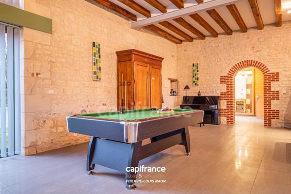 CETTE PROPRIETE DE 5 CHAMBRES EST UNE RENCONTRE RARE AVEC L'EXCELLENCE !