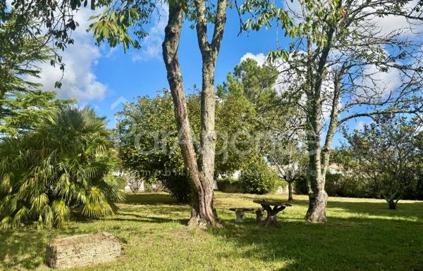 Maison 7 pièces 200 m2 dans un parc de 4168 m2