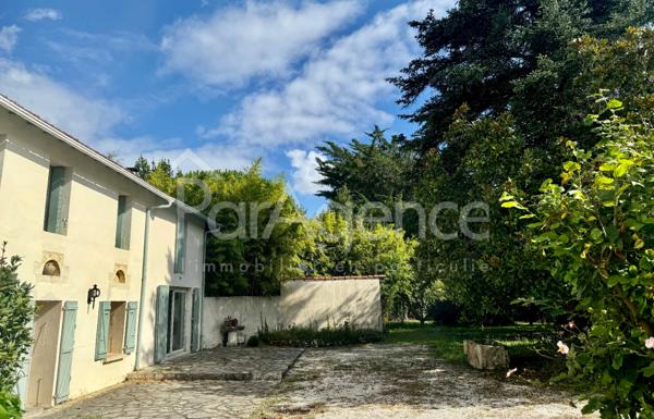 Maison 7 pièces 200 m2 dans un parc de 4168 m2