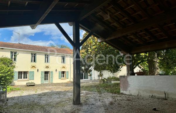 Maison 7 pièces 200 m2 dans un parc de 4168 m2