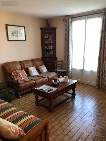 Maison à vendre à Ally dans le Cantal (15700), ref : 15060/1234