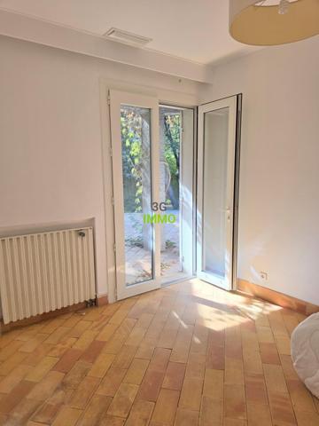 Vente / Maison d'architecte à Nîmes (30000)