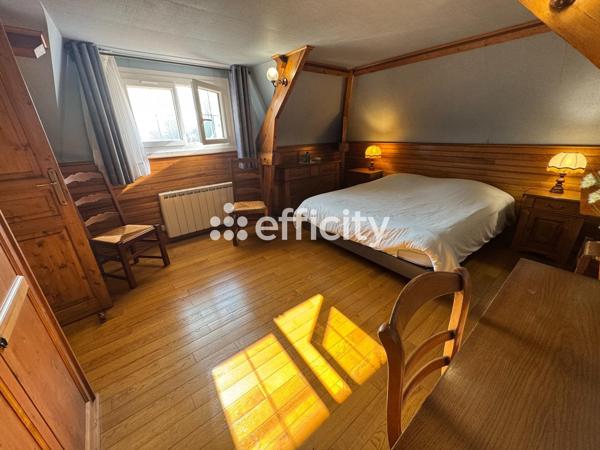 Maison
         5 pièces
        - 131 m² 299 000 € *