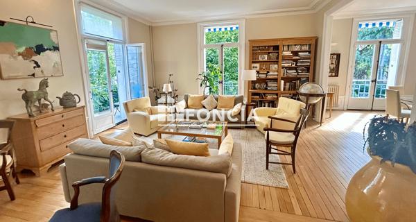 À vendre Maison 10 pièces 262 m² - Sceaux 92330