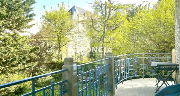 À vendre Maison 10 pièces 262 m² - Sceaux 92330
