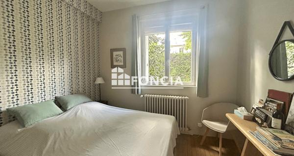 À vendre Maison 10 pièces 262 m² - Sceaux 92330