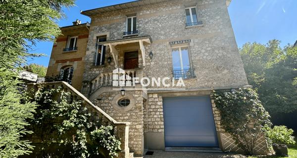 À vendre Maison 10 pièces 262 m² - Sceaux 92330