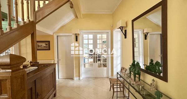 À vendre Maison 10 pièces 262 m² - Sceaux 92330