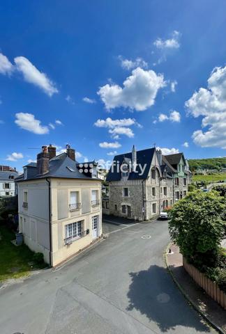 Maison
         3 pièces
        - 65 m² 294 000 € *