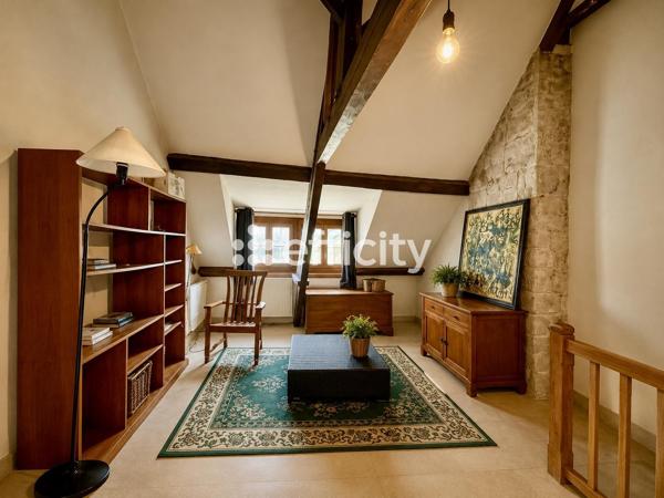 Maison
         3 pièces
        - 65 m² 294 000 € *