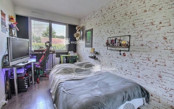 Appartement à vendre    5 pièces • 87,01 m2 Évry